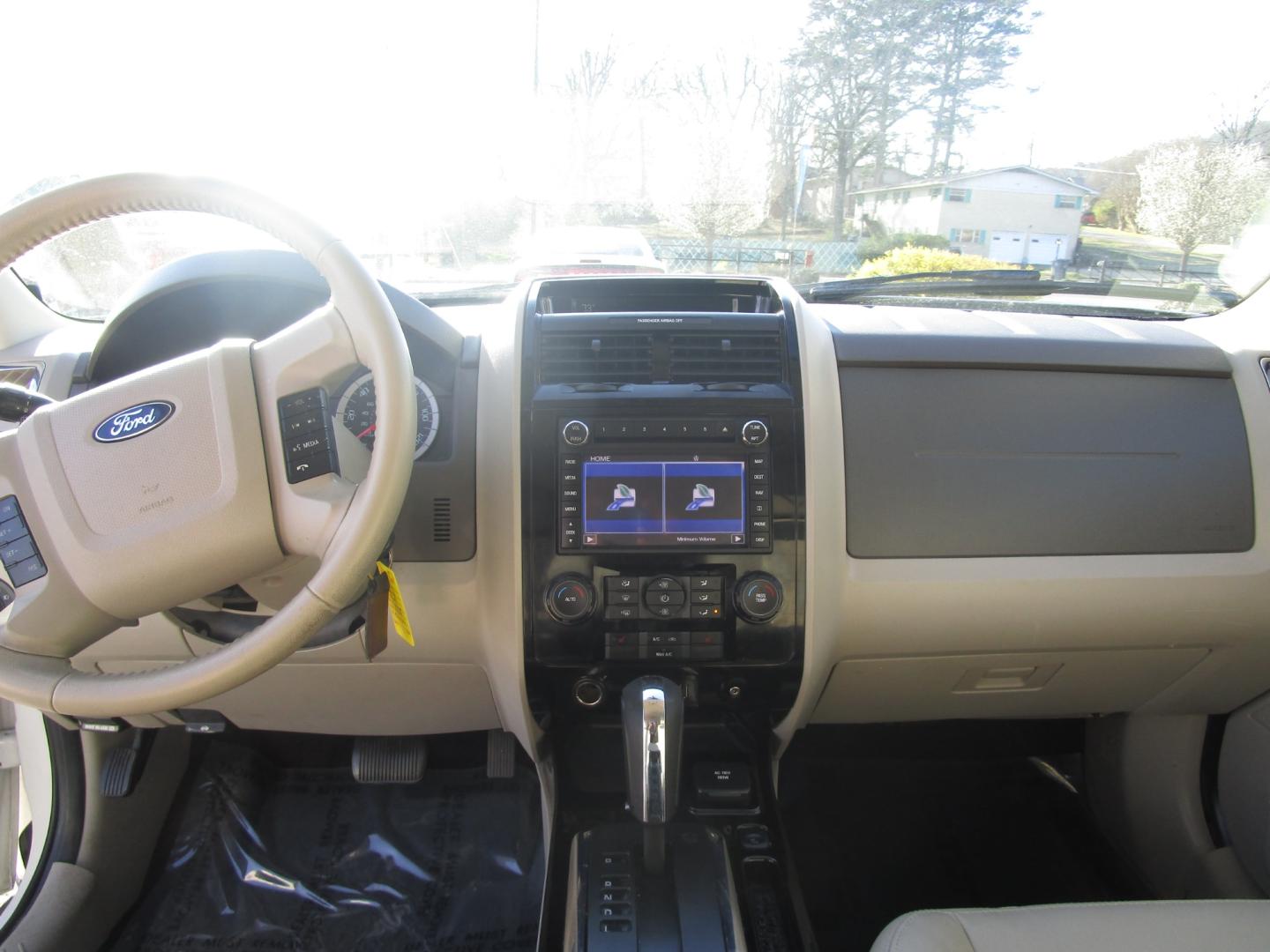 2012 WHITE Ford Escape Hybrid ESCAPE HYBRID (1FMCU4K33CK) , located at 1814 Albert Pike Road, Hot Springs, AR, 71913, (501) 623-1717, 34.494228, -93.094070 - Photo#6